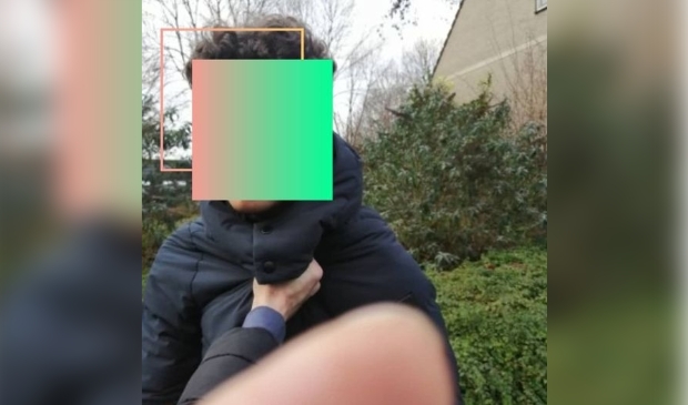 <p>Nu onherkenbaar, maar in eerste instantie werd het profiel van een verdachte tiener online gezet. </p>