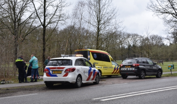 Wielrenner raakt gewond op de Biltseweg.