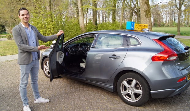 <p>Rijschool Katz geeft een Rijopleiding in Stappen en heeft tevens een specialisatie in begeleiden van leerlingen met faalangst</p>