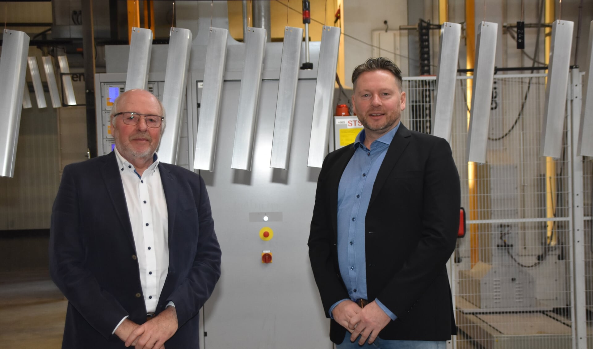 Ed (links) en Sander Rijnja zijn trots op de kwaliteit die het honderdjarig bedrijf DMF levert.