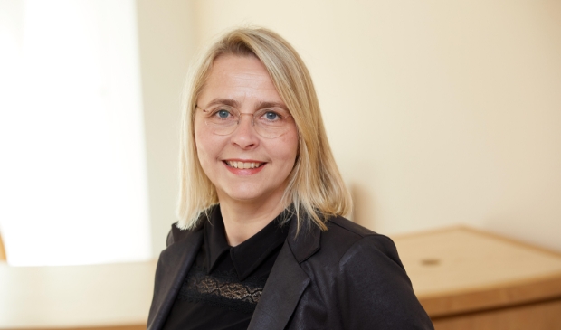 <p>Sjoukje Van Krimpen<br>www.vankrimpenstatema.nl</p>