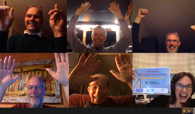 <p>Blije SoesterwijkWiekers bij het horen van het goede nieuws. Van links naar rechts: (boven) Dirk, Wim, Fedde, (onder) Geert, Jos, Maiken en in het klein Roanne. </p>
