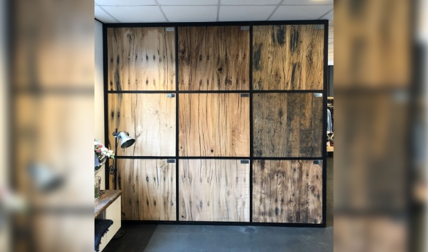 <p>,,We houden het hout zo puur en natuurlijk mogelijk."</p>