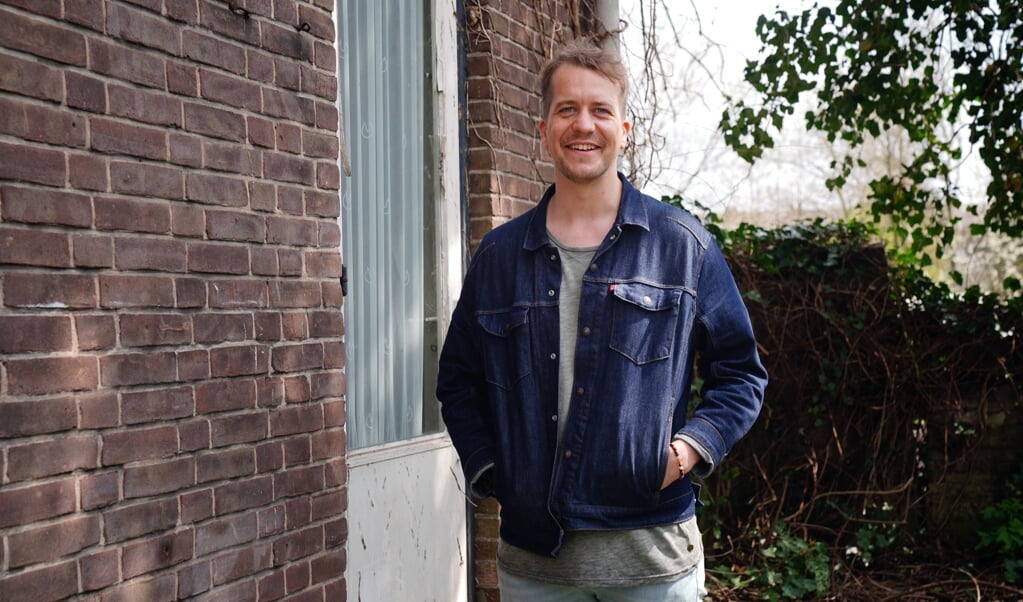 Robbert Jan van Cappelleveen is jongerenwerker in Ouderkerk. 