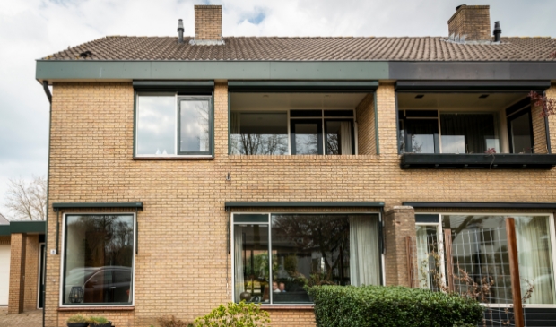 <p>Nelleke: ,,,Aan de voorkant zie je niet hoe groot het huis en de tuin zijn."</p>