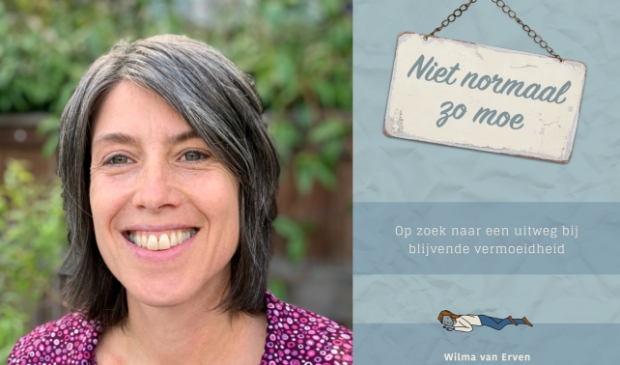 Wilma van Erven, met de kaft van het boek dat ze heeft geschreven.