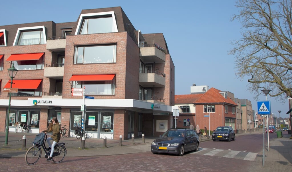 De ABN AMRO-vestiging aan het Torenplein 63-65 in Barneveld.