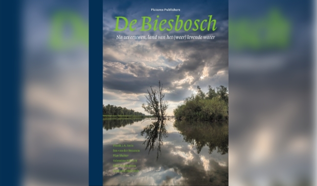 <p>Het boek beschrijft onder andere de unieke flora en fauna in het gebied</p>