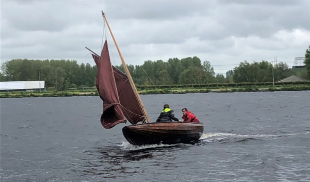 Zeilende leden NJV de Haven
