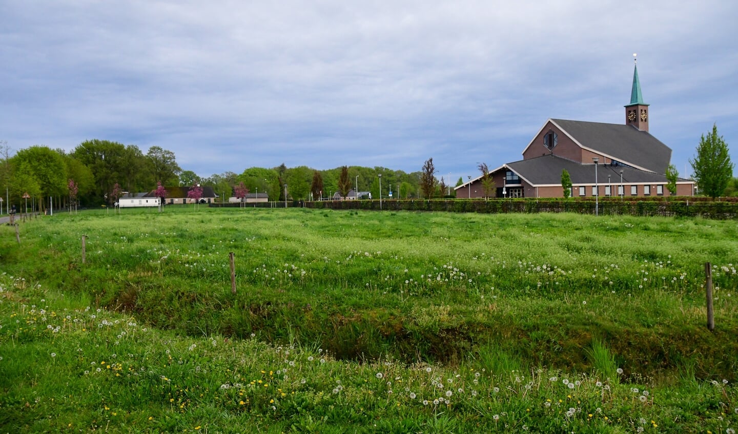 De locatie aan de Bijsterenseweg waar twintig tijdelijke woningen gaan komen.