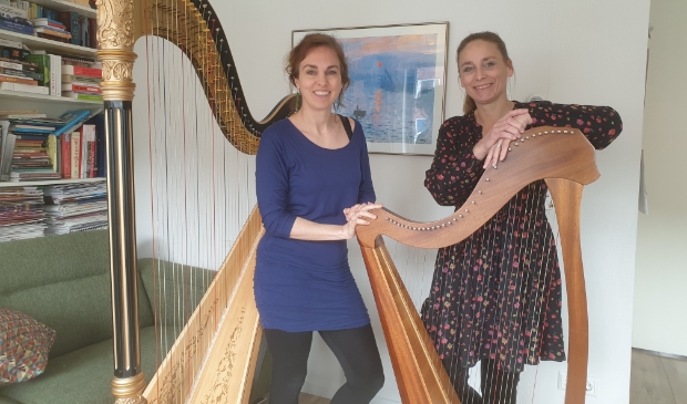 Links Annemieke IJzerman, rechts Ingeborg Verhoeven.