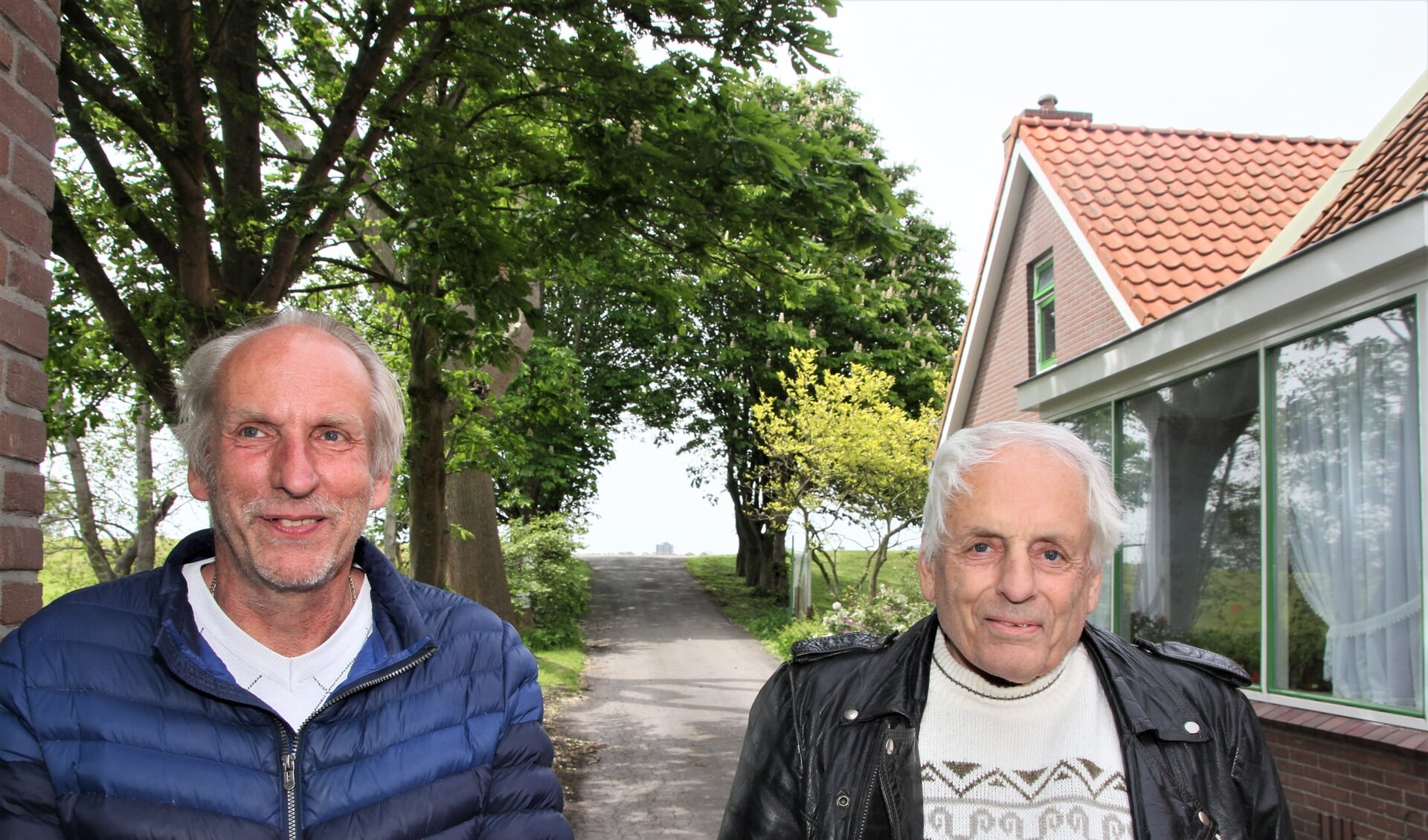 Cor (l) en Willem Ramp: "Kijken naar het schilderij dat Ringvaart heet, verveelt nooit."
