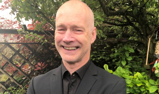 <p>Menno Valk,</p>