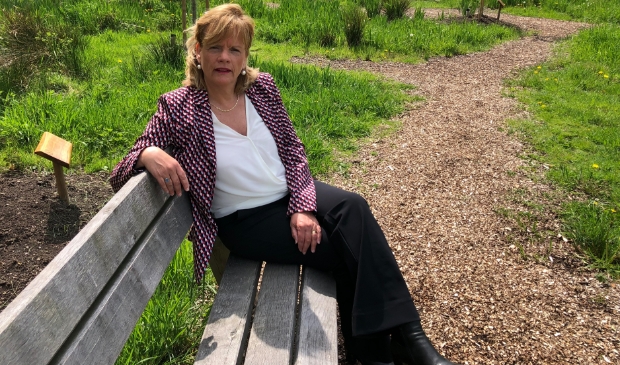 Madeleine Groenhof in Bijzonder Bos, een herinneringsbos