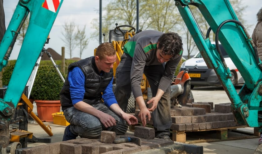 GreentoGrow helpt regelmatig in ploegverband bij collega-hoveniers uit de regio.