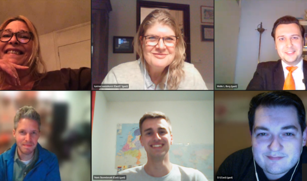 <p>Het LNKR bestuur met de klok mee: Adrienne van Woudenberg, Katrien Varenhorst, Melle Berg, Daan Vermeulen, Niels Stormbroek en Dejan Jurisic</p>