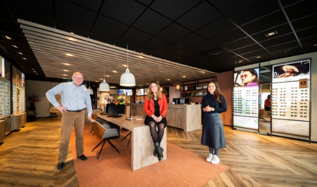 <p>Het team van Kaasschieter Brillen Kootwijkerbroek is trots op het eindresultaat.</p>