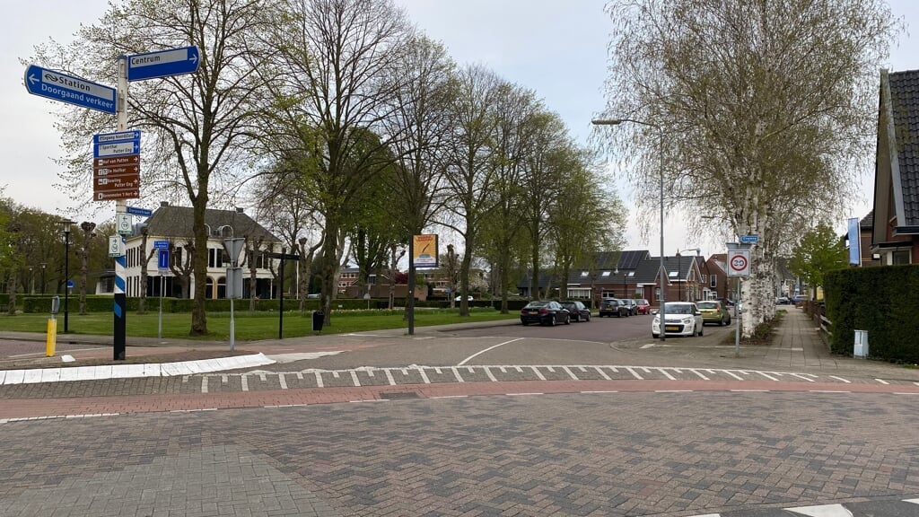 Entree Dorpsstraat vanaf de Engweg