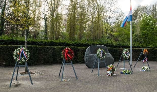 <p>Het oorlogsmonument op het Van Stamplein.</p>