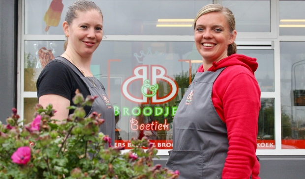 <p>Birgit en Britta van B&B Broodjesboetiek.</p>