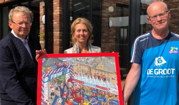<p>Speciaal voor het 30-jarig bestaan van de Roparun heeft het team cartoon puzzel laten maken in gelimiteerde oplage.</p>
