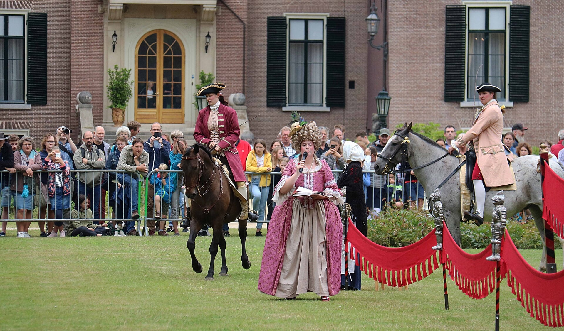 Huis Doorn trekt met regelmaat veel publiek tijdens historische festivals, tentoonstellingen,  rondleidingen en andere activiteiten. (Archieffoto)