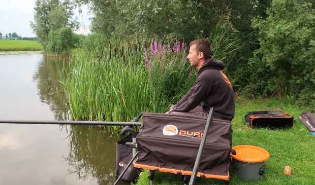 Winnaar Glenn Timmer die ruim 16 kg vis gevangen heeft