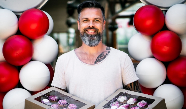 <p>Adam Woods viert dit jaar het twintigjarig bestaan van zijn A-Dance. </p>