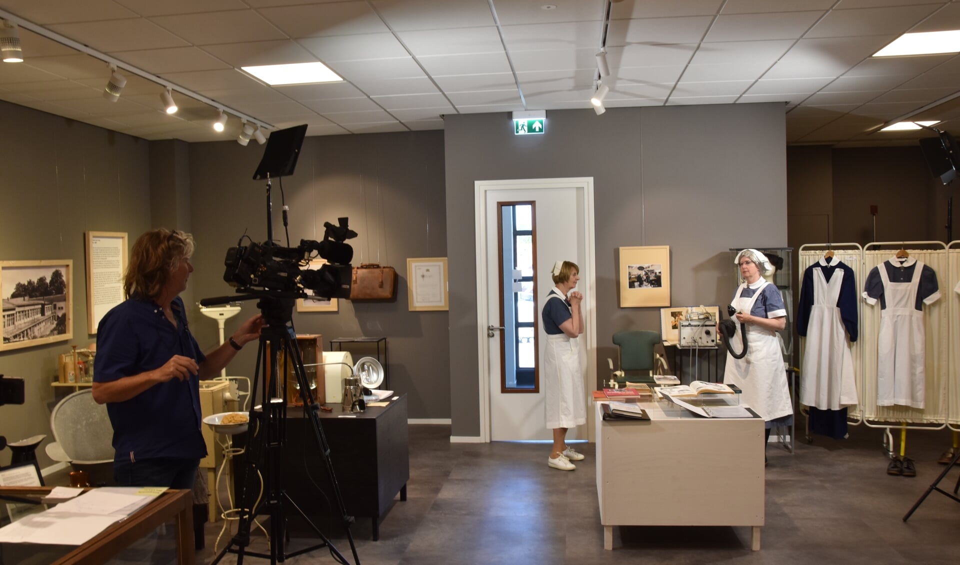 In het museum werden deze week opnames gemaakt over de tentoonstelling Naar De Dokter.