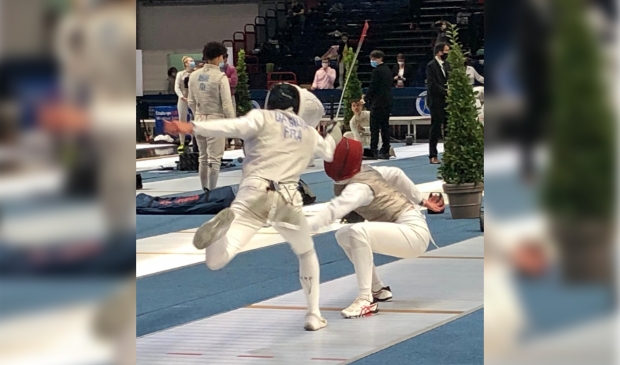 <p>Damian Soemosemito in actie.</p>