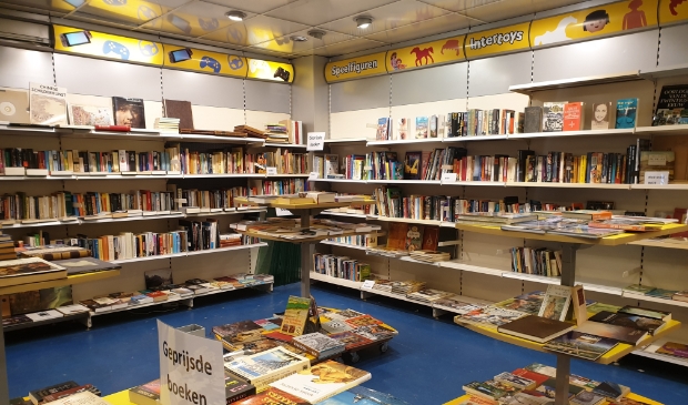Er is er een speciaal deel met bijzondere edities en zo'n 3.000 Tweede Wereldoorlog boeken, waaronder veel titels van uitgeverij Aspekt.