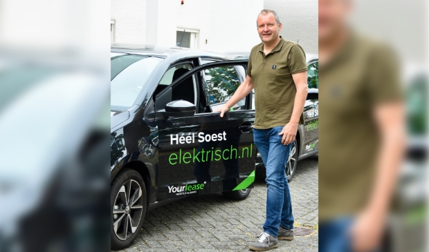 <p>Ook Robert Smeeing ondersteunt met Auto Smeeing jonge slachtoffers van verkeersongevallen.</p>