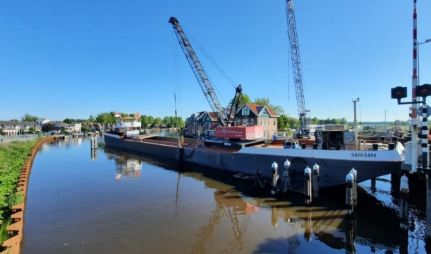 <p>Werkschip Sam-Sam in bedrijf. </p>