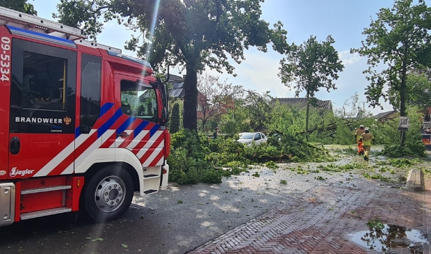 <p>Hulpdiensten waren snel ter plekke, de ravage was enorm.</p>