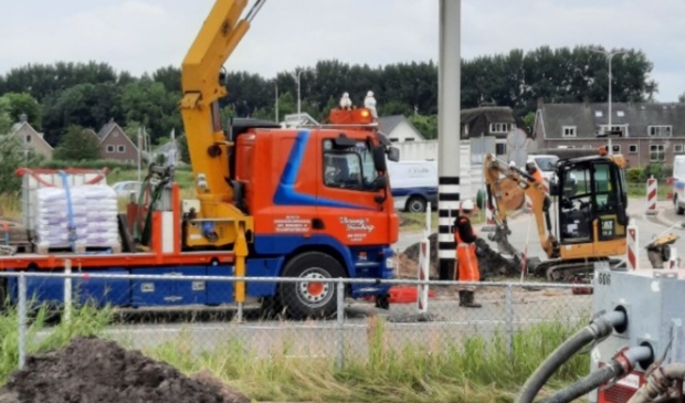 <p>De VRI-mast wordt geplaatst op de kruising Oranjebaan - Amstelslag.</p>
