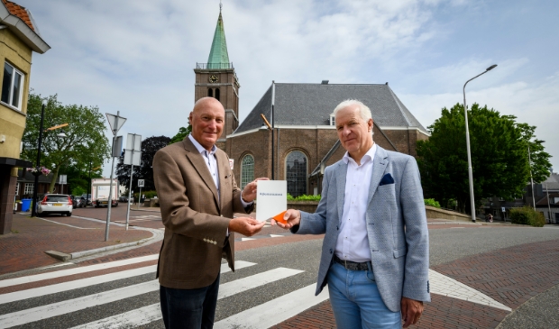 Plaatsen bordje Monument Hervormde kerk
