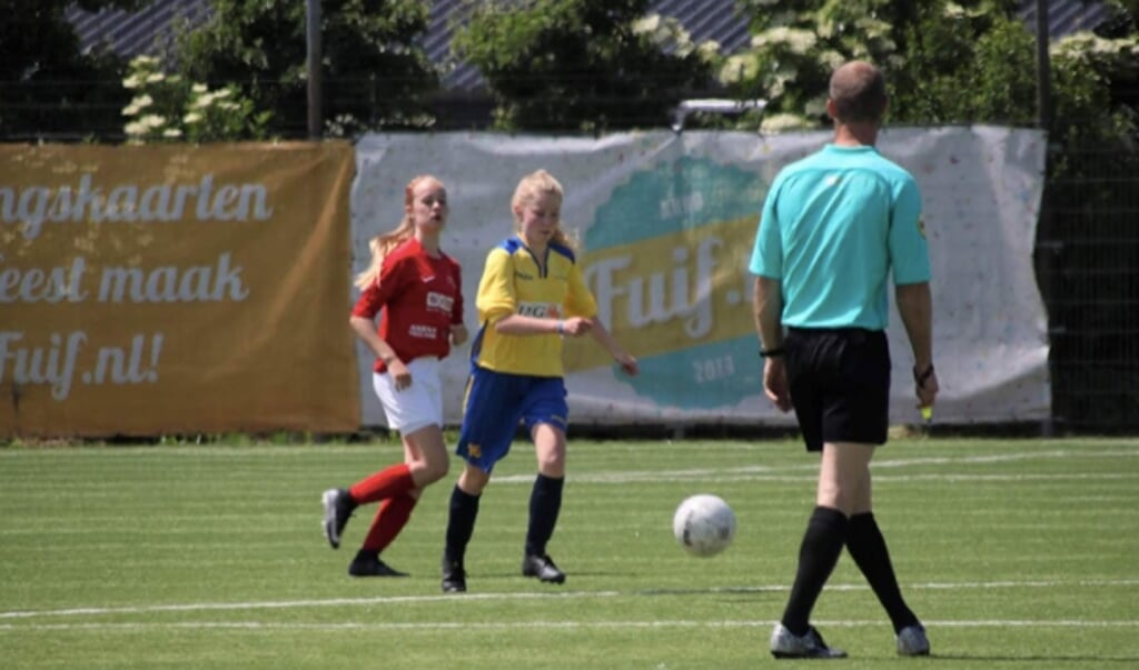 FC Delta Sports daagt meiden uit te komen voetballen