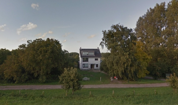 <p>Landgoed de Fazant aan de Waaldijk bij Dalem</p>