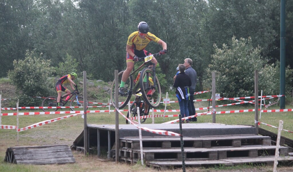 Rick Versloot uit Hardinxveld-Giessendam in actie. Hij won in zijn categorie