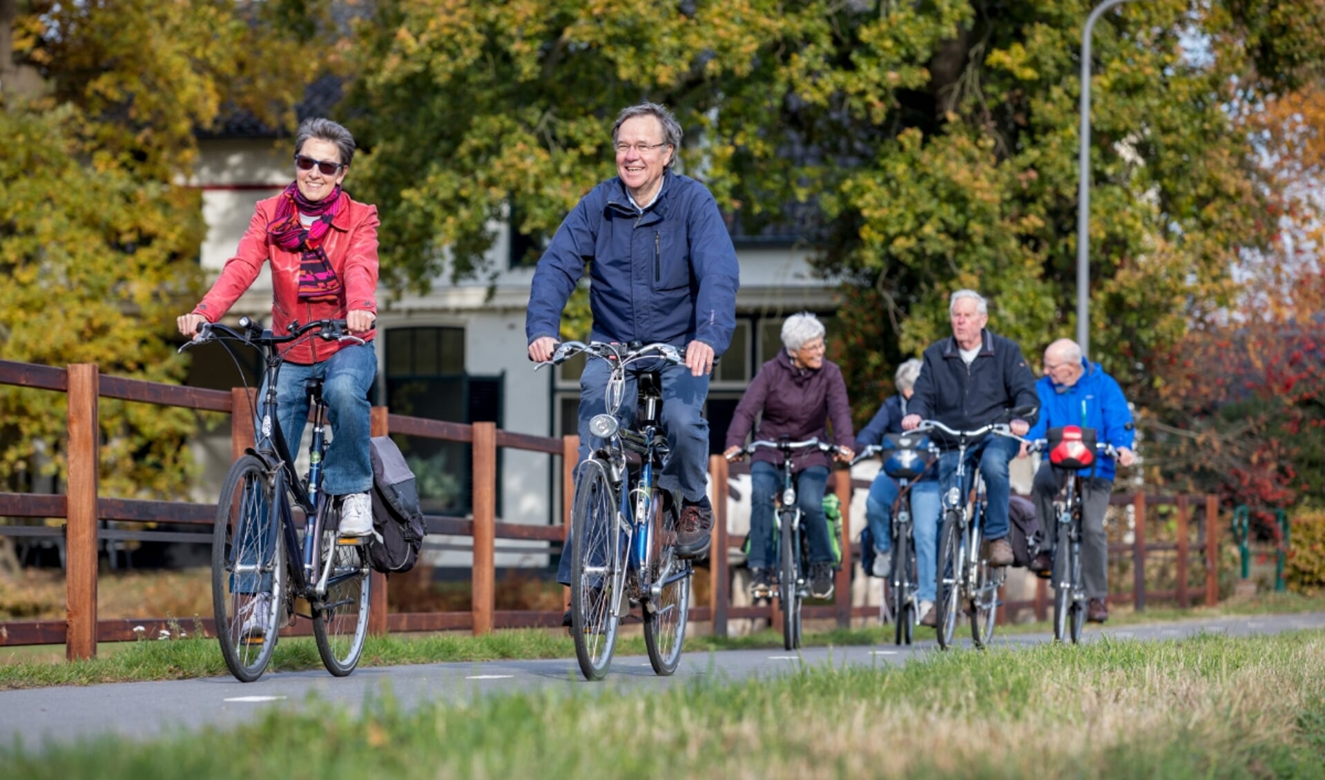 De fietsinformatiedag maakt deel uit van het programma Doortrappen: veilig fietsen tot je 100e. 