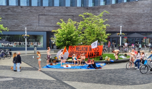 <p>De demonstranten vragen aandacht voor de gevolgen van de klimaatverandering</p>