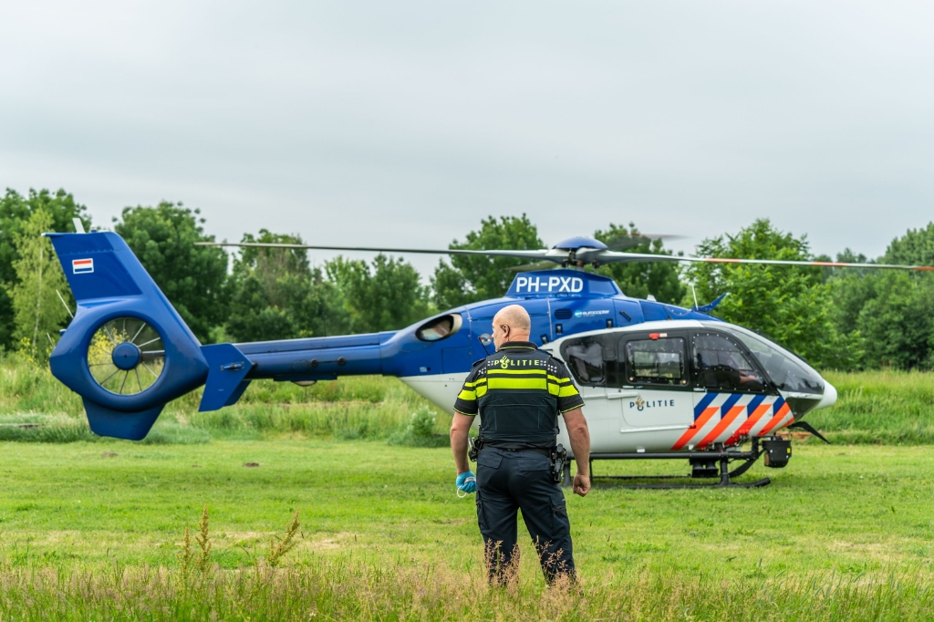 Cirkelende politieheli roept vragen op in Houten Houtens Nieuws