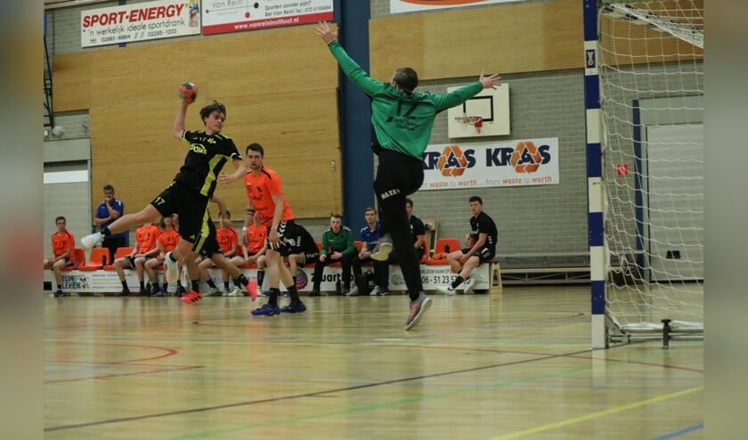 Handbal Houten verliest van Volendam