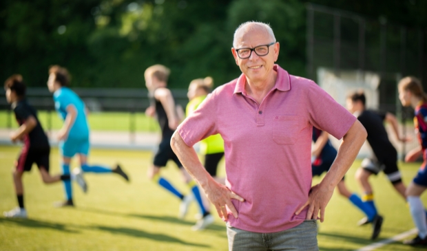 <p>Evert Haverkamp, interim-voorzitter van VV Barneveld, ziet nieuwe kansen voor de voetbalvereniging nu de club stopt met zondagvoetbal.</p>