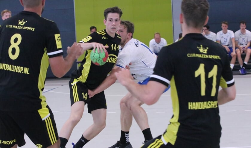 Handbal Houten is kampioen na ruime overwinning op WHC/Hercules