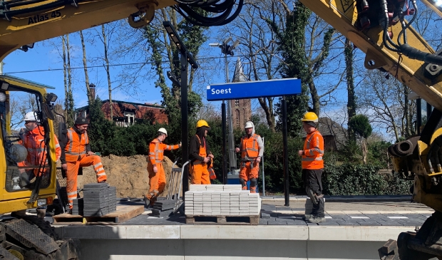 leggen perrontegels