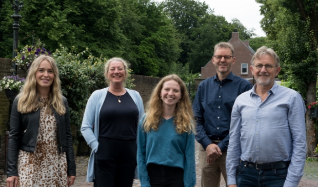 <p>De bestuursleden van Open - Wijk bij Duurstede.</p>