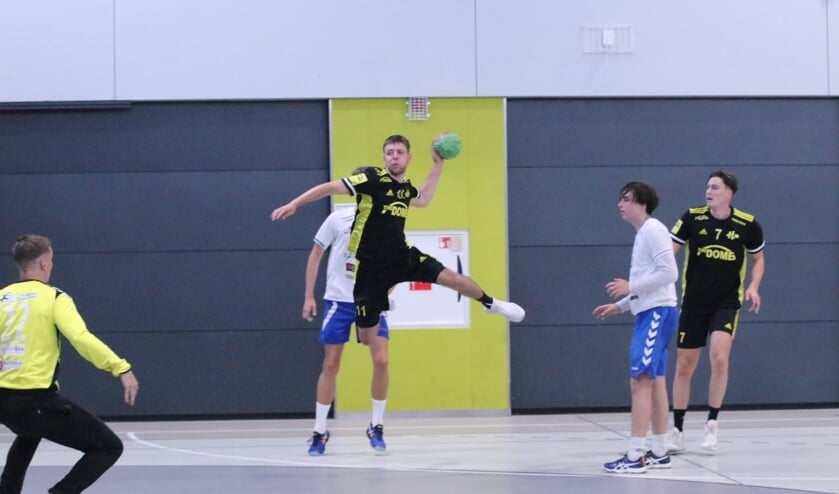 Handbal Houten is kampioen na ruime overwinning op WHC/Hercules