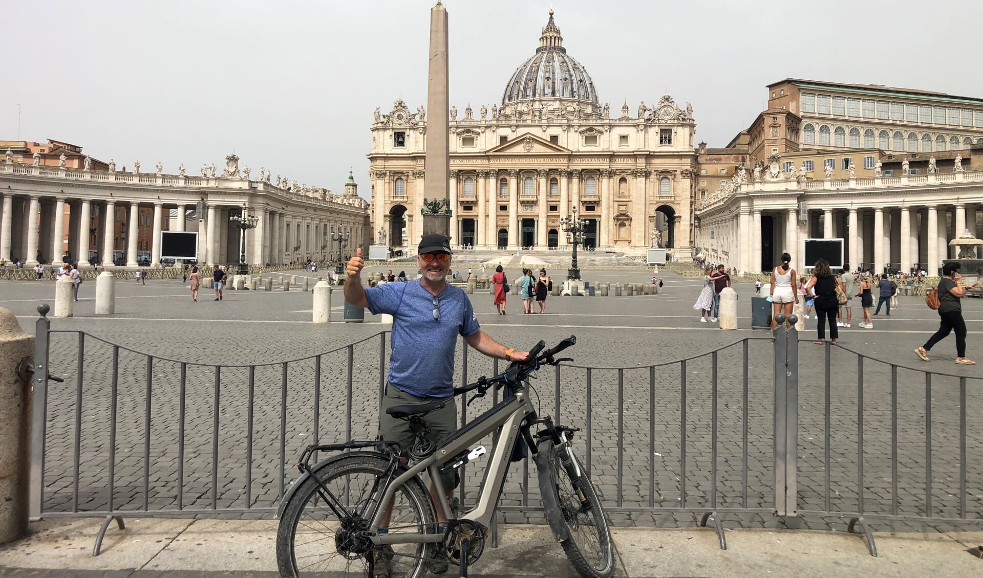 Pierre Hogers bereikt na 23 dagen Rome. ,,Ik heb mijzelf leren kennen tijdens deze tocht.