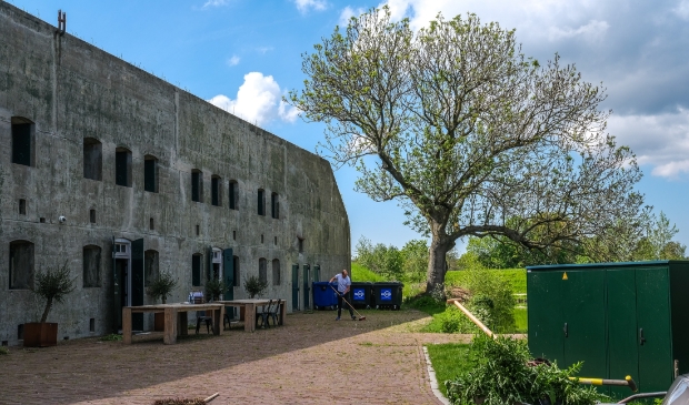 <p>Duyck in het Fort Hoofddorp</p>